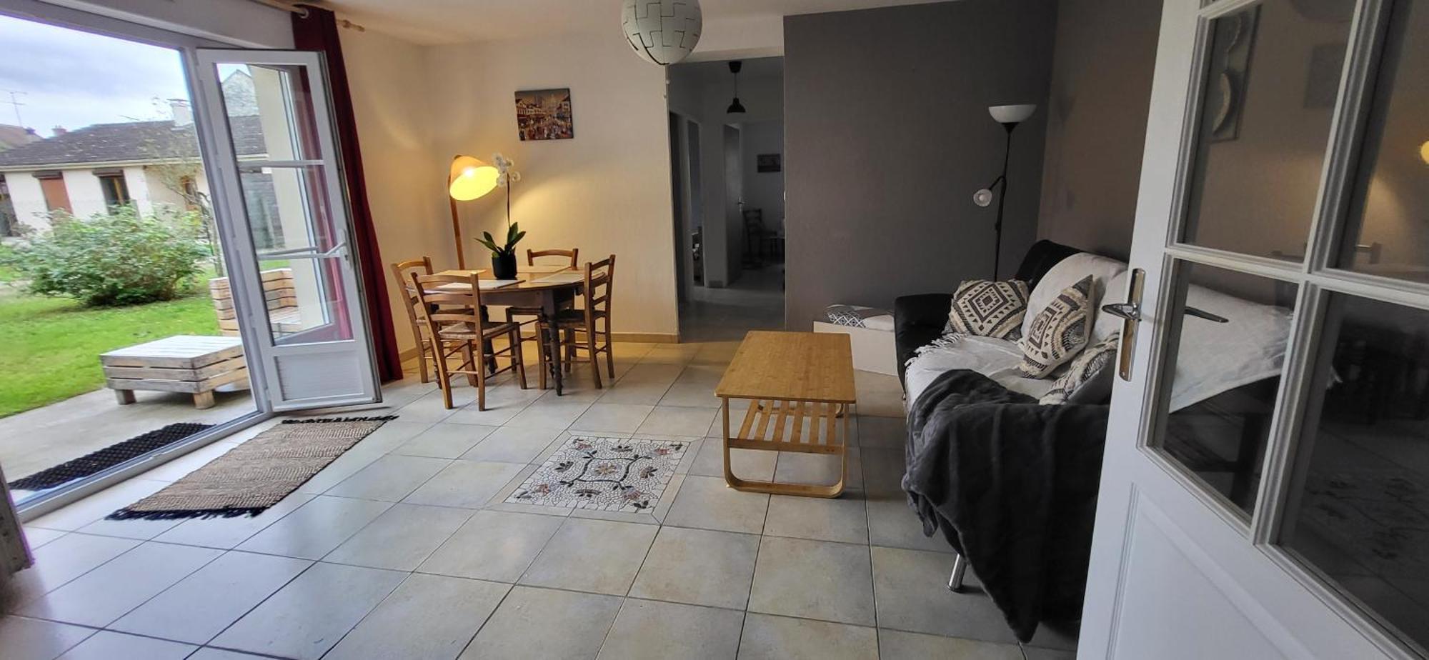 Maison De Plein Pied Avec Jardin Privatif Centre Ville Milly-la-Foret Zewnętrze zdjęcie